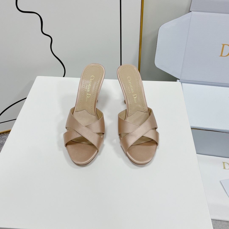 ch**an D*or slippers